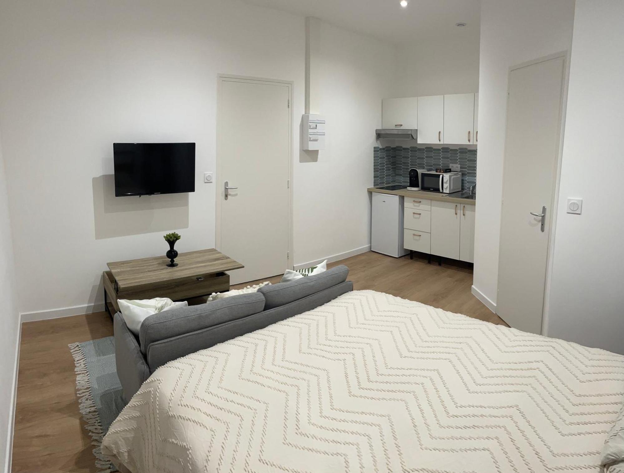 Edenly Stay Saint-Quentin  Exterior photo